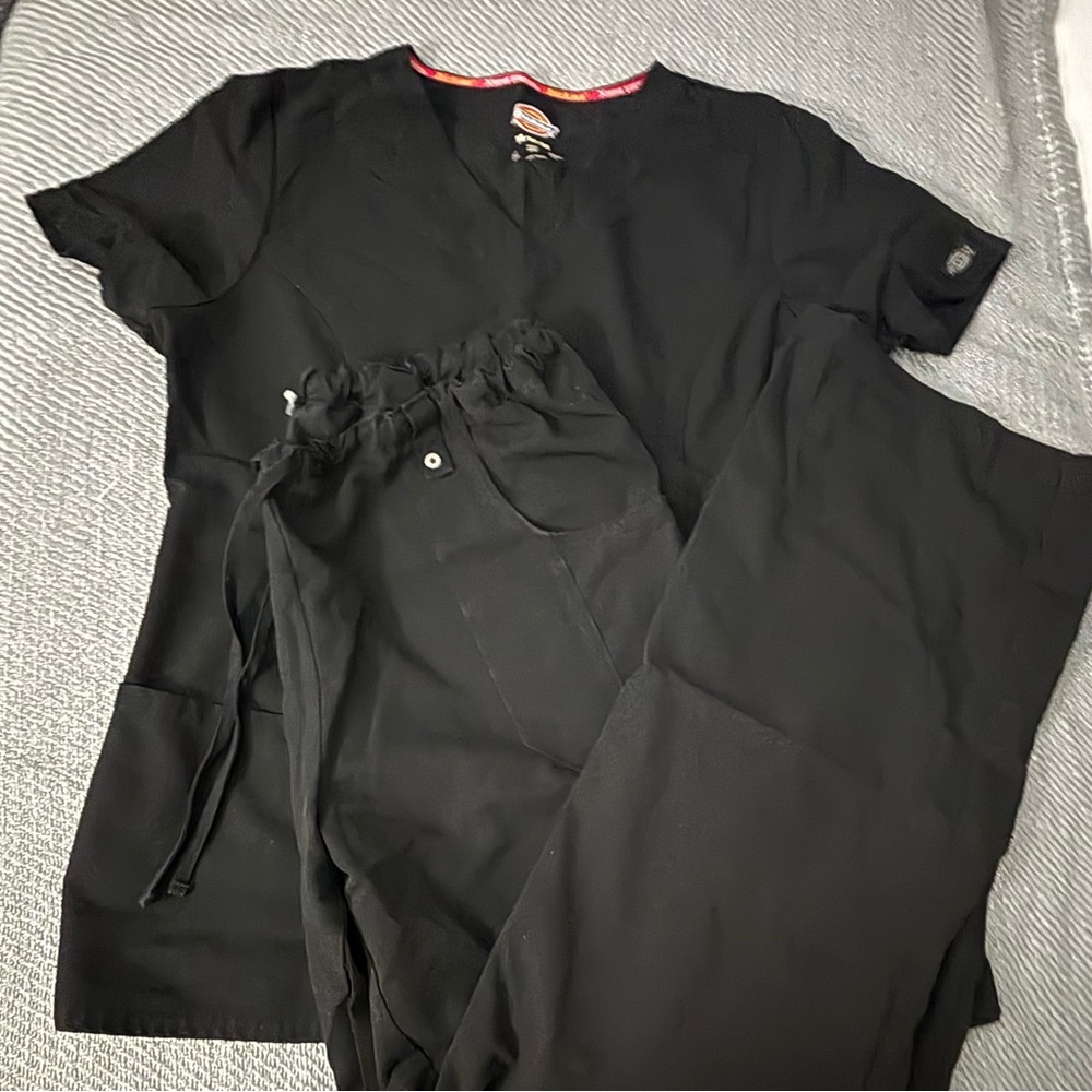 DICKIES Navy Black Luxe Scrub Set